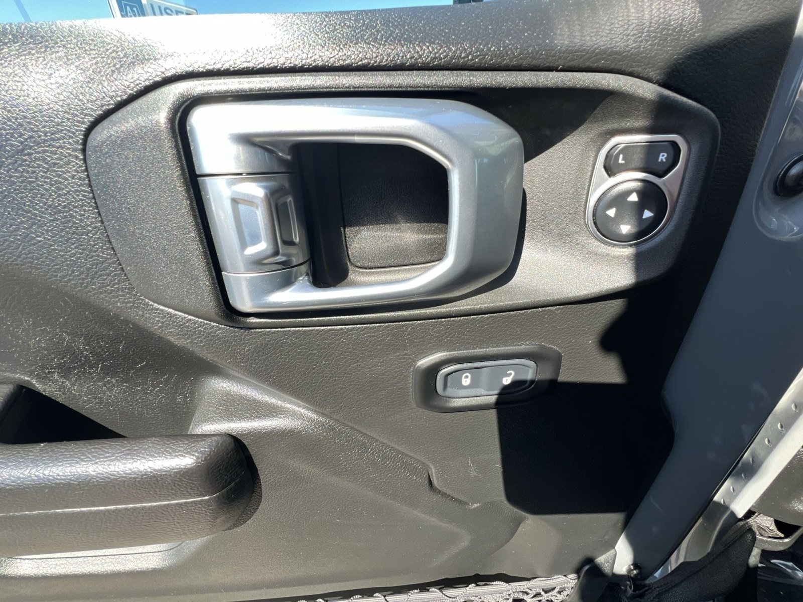 Used 2021 Jeep Wrangler Unlimited Rubicon w/ LED Lighting Group image 15