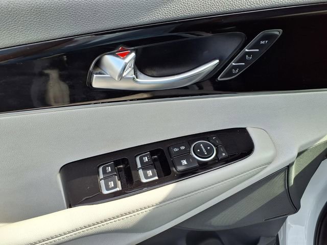 Used 2019 Kia Sorento SX image 19