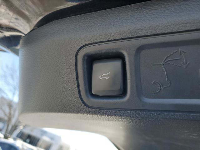 Certified 2023 Ford Expedition Max XLT image 9