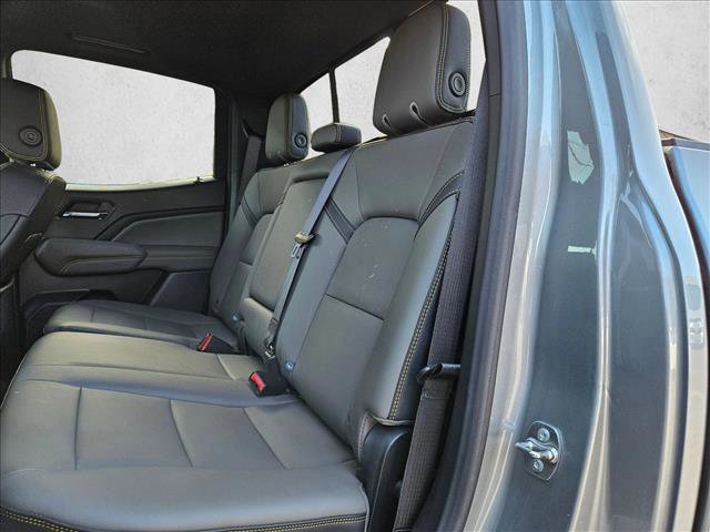 Used 2024 Chevrolet Colorado ZR2 w/ ZR2 Convenience Package III image 17