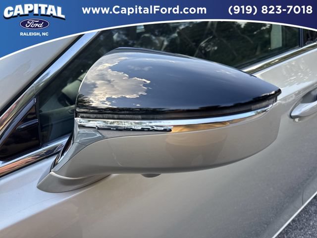 Used 2022 Lexus ES 350 Ultra Luxury w/ Accessory Package 2 FWD image 12