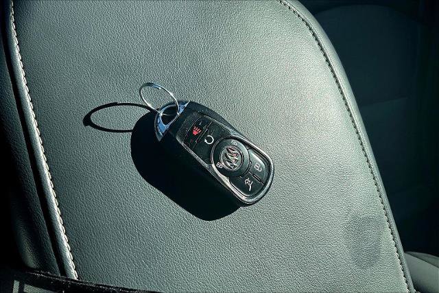 Used 2024 Buick Enclave Premium FWD image 11