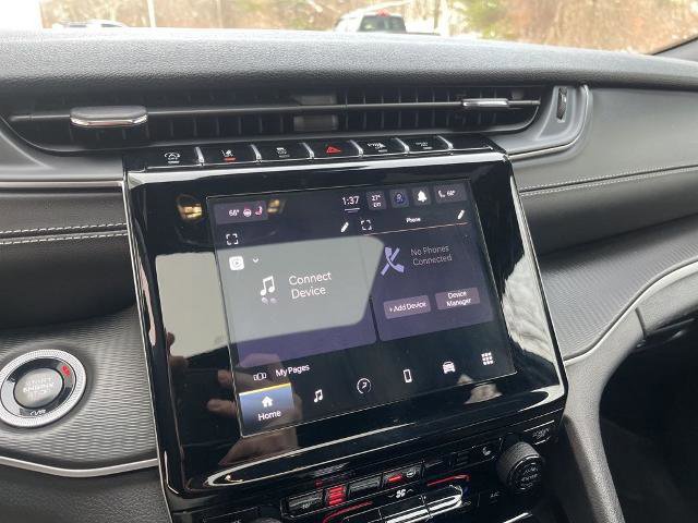 Used 2024 Jeep Grand Cherokee Altitude image 24