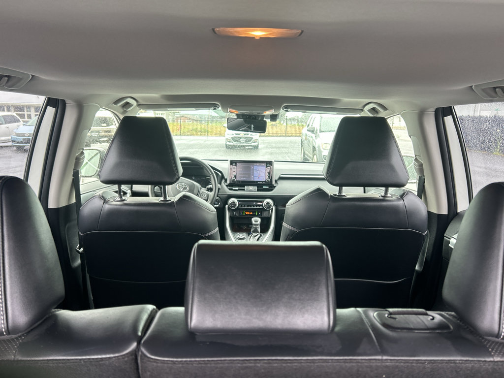 Used 2019 Toyota RAV4 Limited w/ Cold Weather Package AWD/4WD image 15