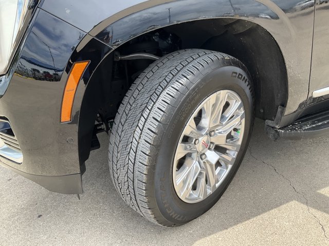 Used 2025 GMC Yukon XL Denali AWD/4WD image 24
