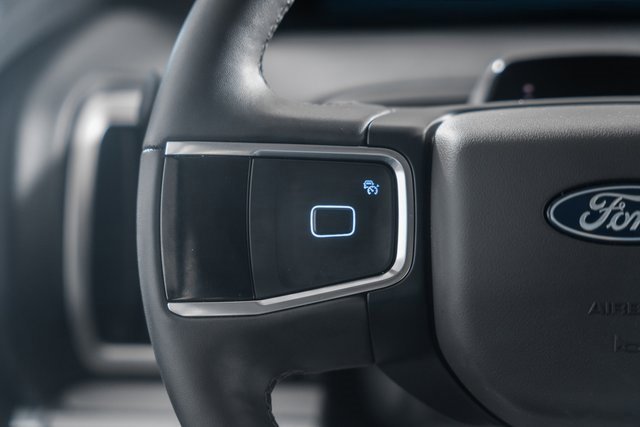 Certified 2025 Ford Expedition Active image 39