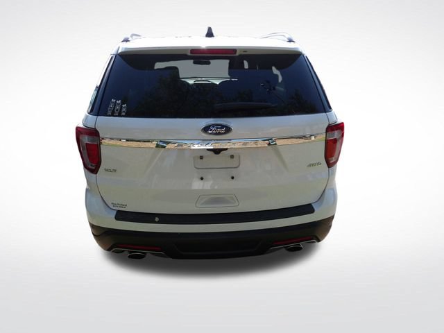 Certified 2018 Ford Explorer XLT AWD/4WD image 12
