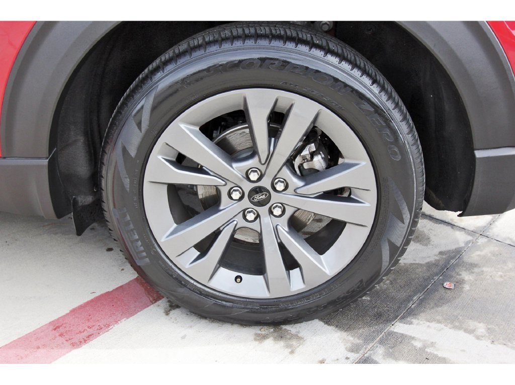 Certified 2021 Ford Explorer XLT w/ Equipment Group 202A RWD image 38