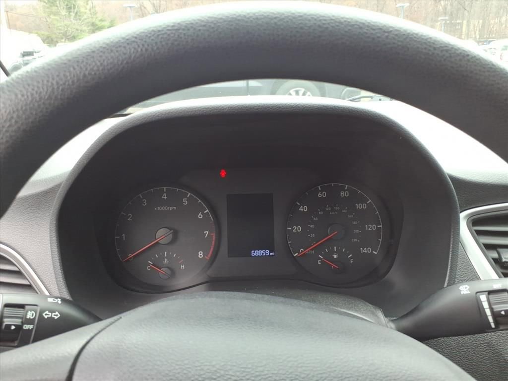 Used 2022 Hyundai Accent SEL image 14