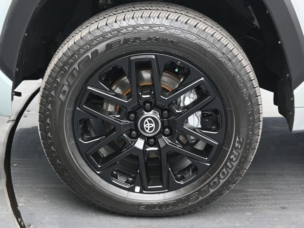 Used 2025 Toyota Tundra Limited image 55