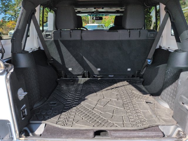 Used 2018 Jeep Wrangler Unlimited Sport S AWD/4WD image 19