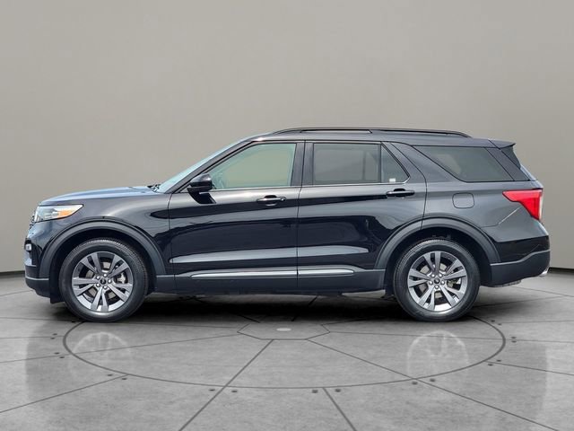 Certified 2023 Ford Explorer XLT w/ Equipment Group 202A AWD/4WD image 9