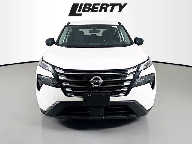 Used 2024 Nissan Rogue S image 8