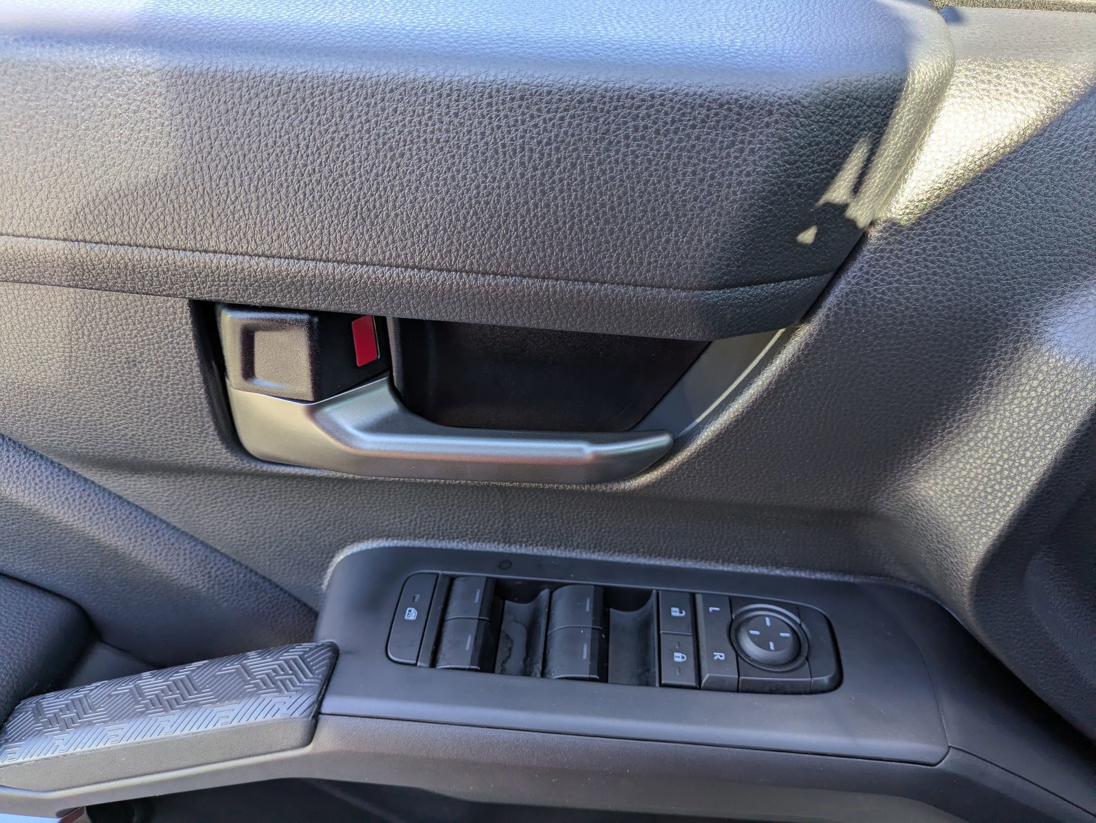 Used 2025 Toyota Tacoma TRD Sport image 16