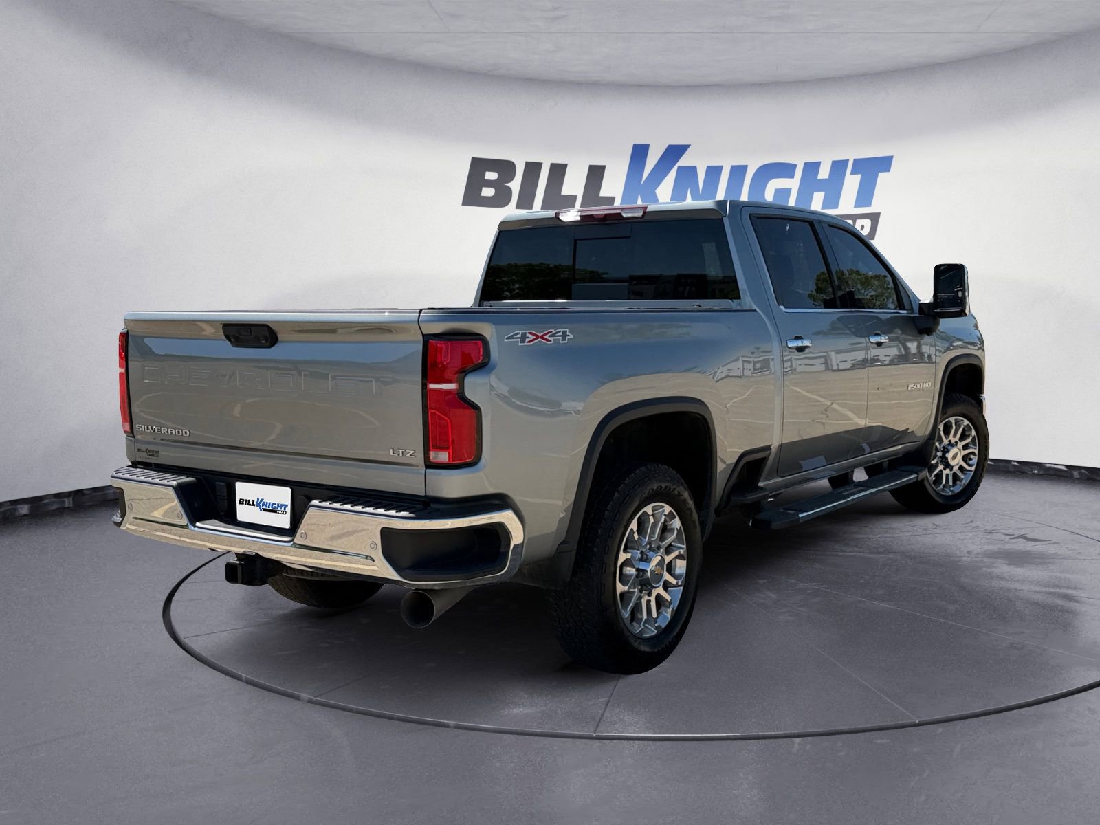 Used 2024 Chevrolet Silverado 2500 LTZ w/ LTZ Convenience Package AWD/4WD image 5