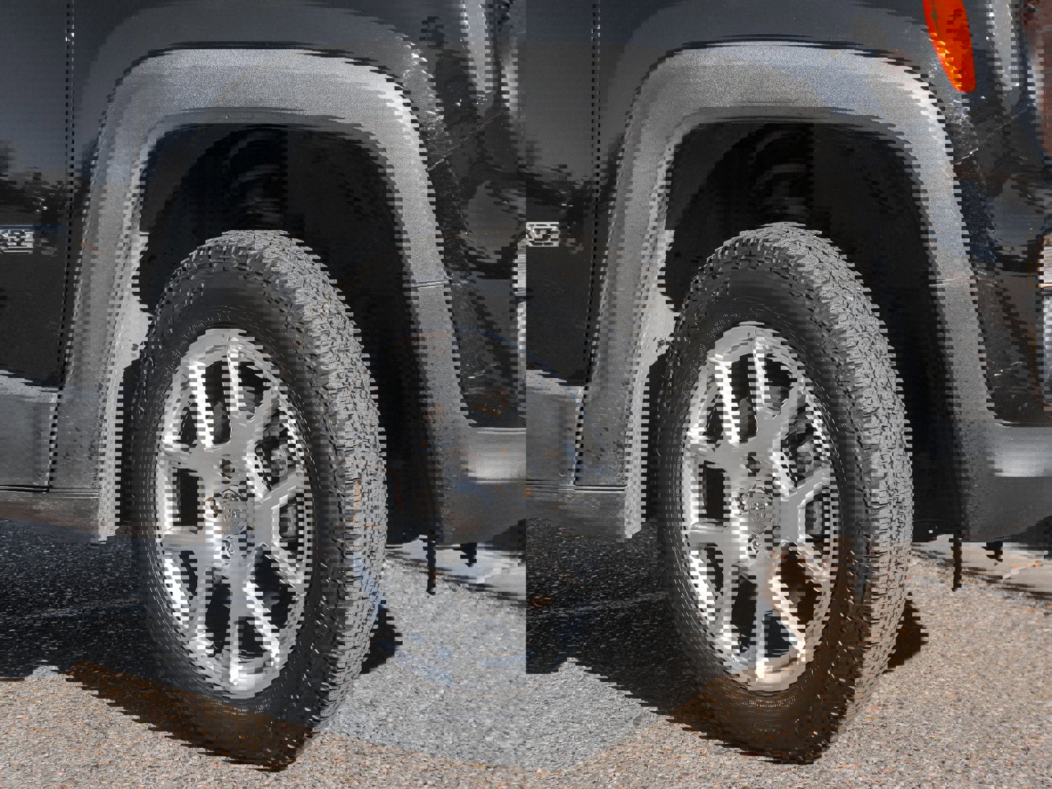 Used 2021 Jeep Renegade Latitude w/ Convenience Group image 13