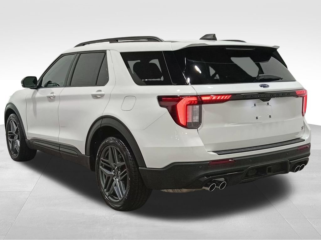 Certified 2025 Ford Explorer ST w/ Sun And Sound Package AWD/4WD image 8