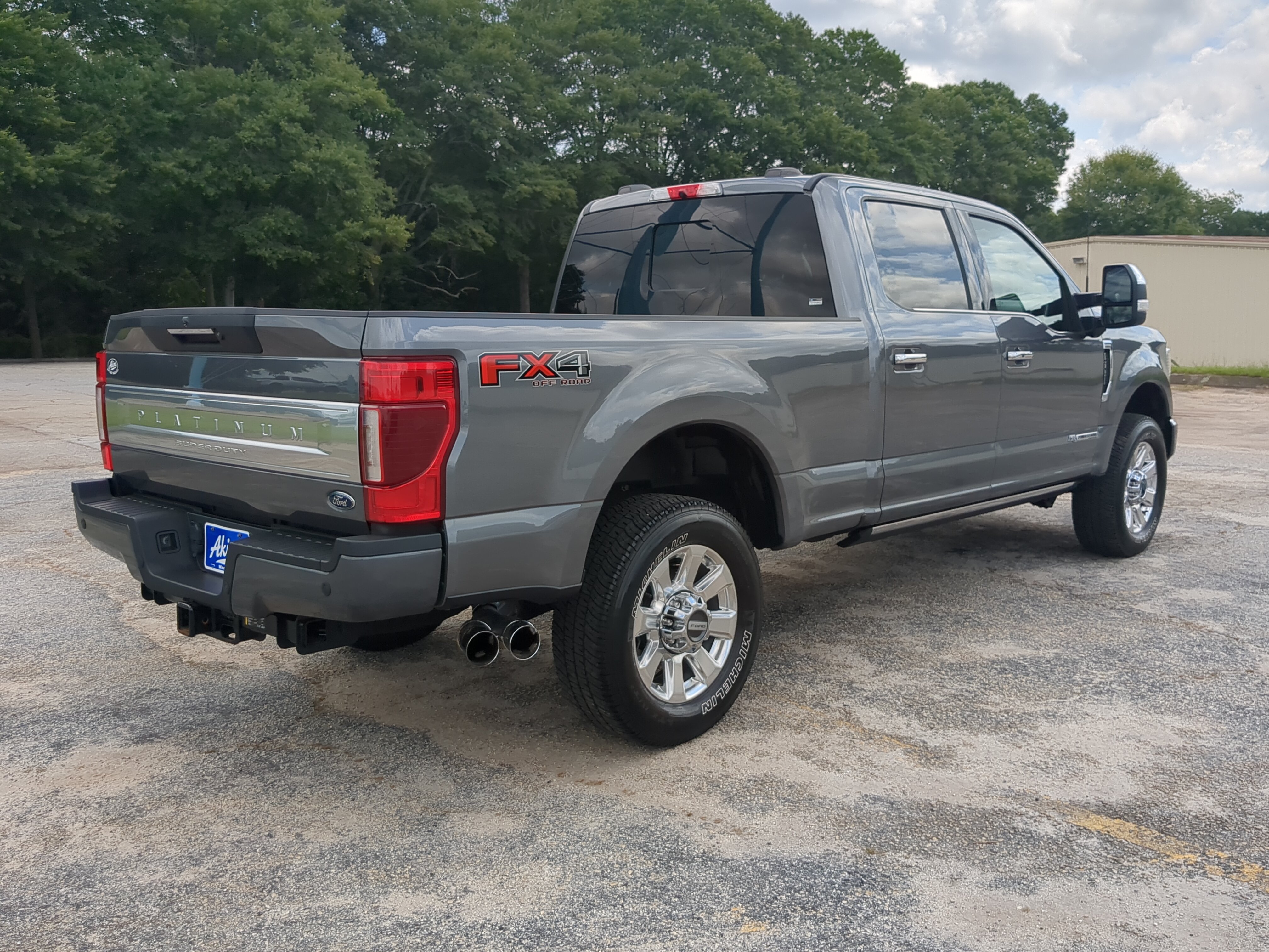 Certified 2022 Ford F250 Platinum AWD/4WD image 3