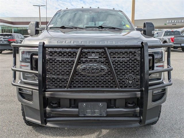 Certified 2022 Ford F350 Lariat w/ Black Appearance Package image 9