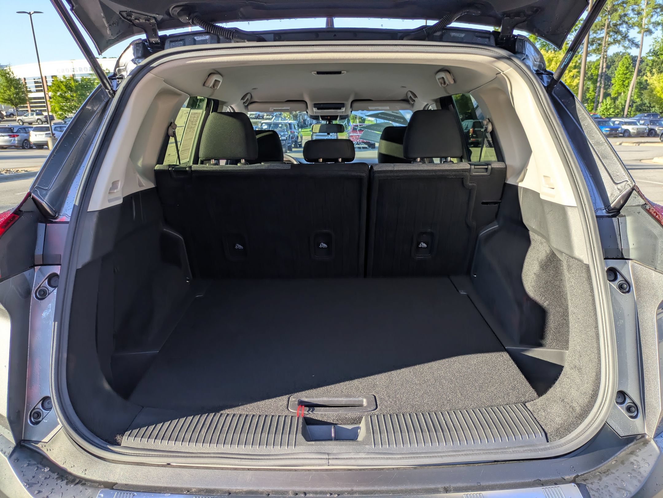 Used 2023 Nissan Rogue SV FWD image 33