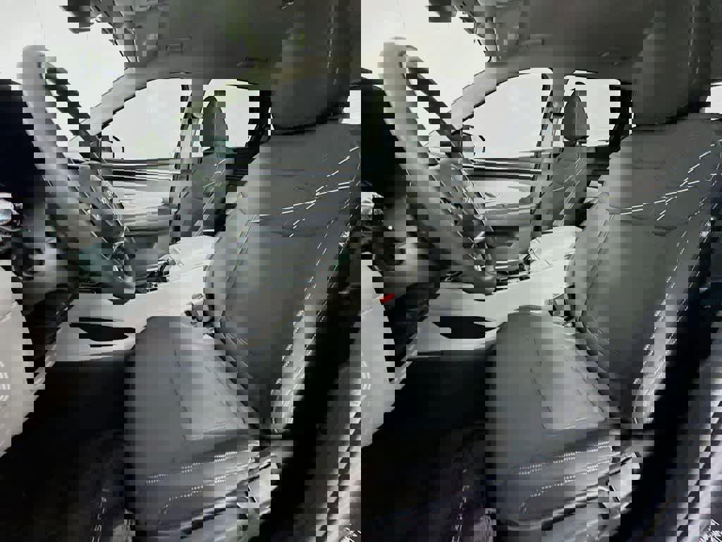 Used 2022 Hyundai Tucson SE image 15