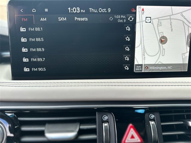 Used 2023 Genesis G70 3.3T w/ Sport Prestige Package image 17