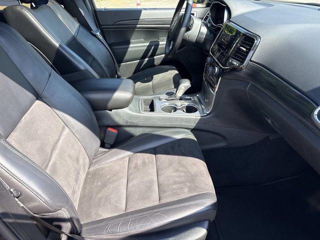 Used 2021 Jeep Grand Cherokee Laredo X RWD image 23
