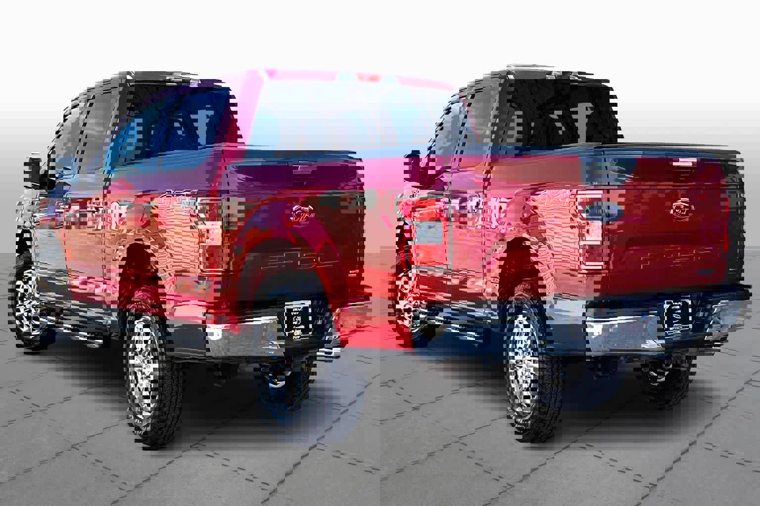 Certified 2020 Ford F150 XLT w/ Equipment Group 302A Luxury image 4