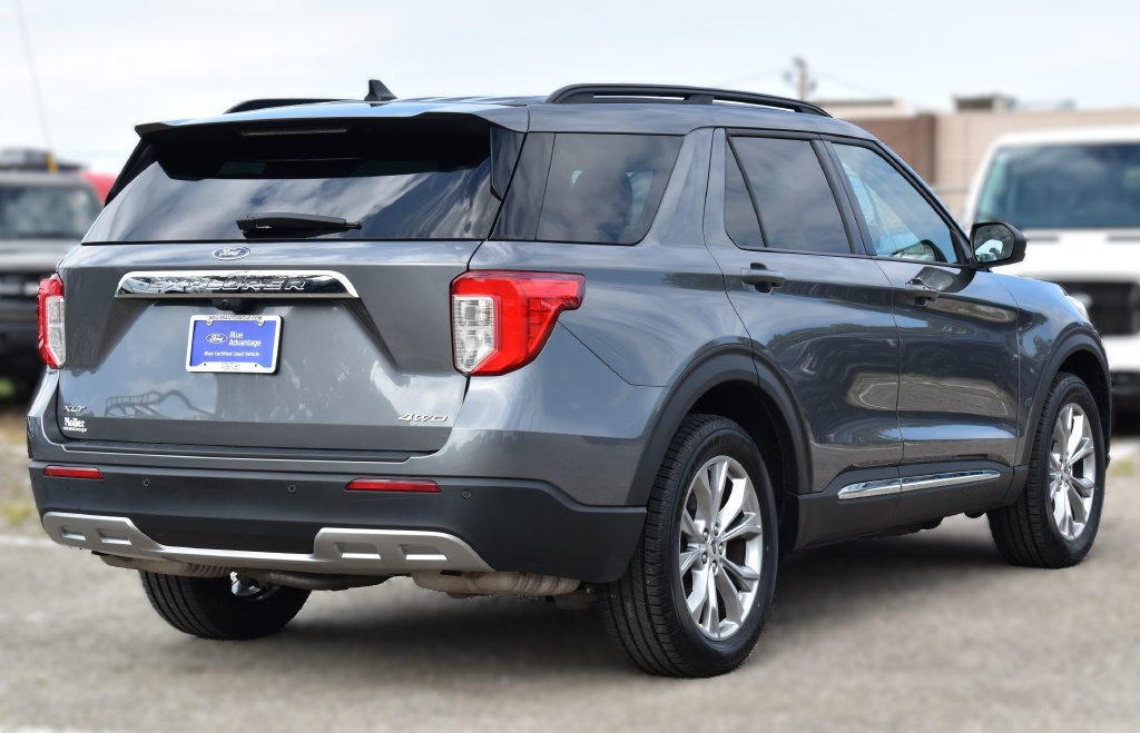 Certified 2024 Ford Explorer XLT w/ Equipment Group 202A AWD/4WD image 7