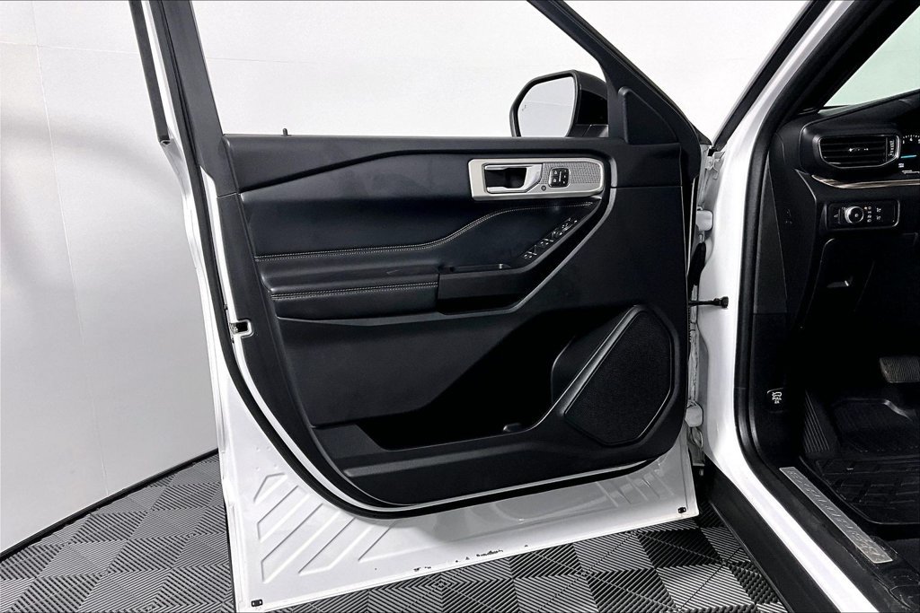 Certified 2020 Ford Explorer Limited AWD/4WD image 21