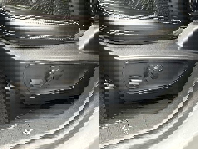 Certified 2024 Ford Escape Platinum image 18