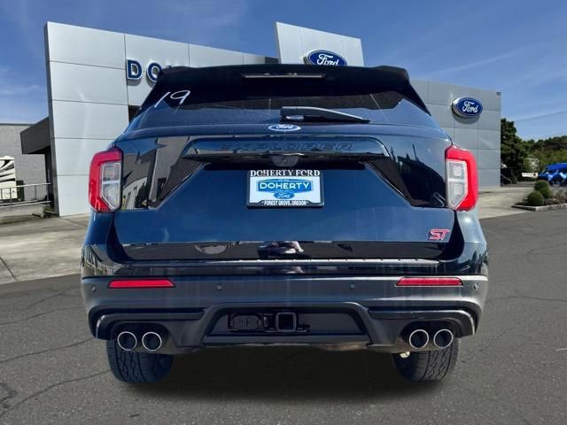 Certified 2020 Ford Explorer ST w/ Premium Technology Package AWD/4WD image 15