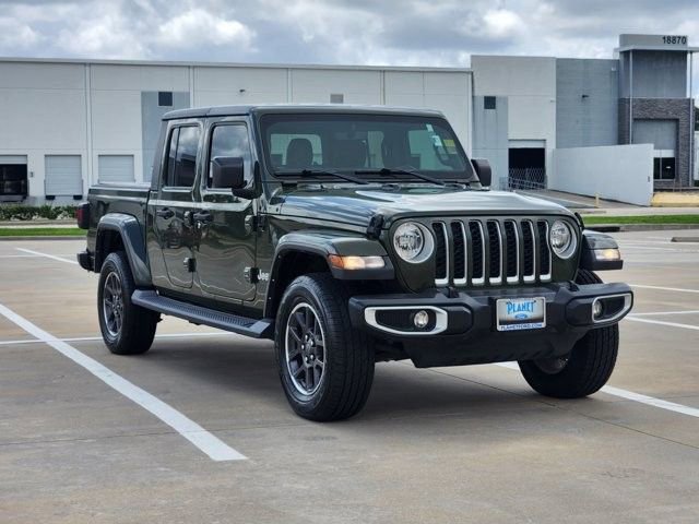 Used 2022 Jeep Gladiator Overland w/ Popular Equipment Package AWD/4WD image 3