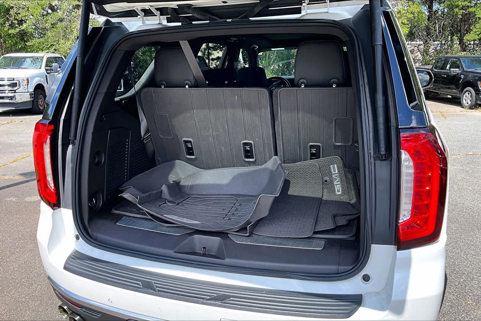 Used 2023 GMC Yukon Denali w/ Max Trailering Package AWD/4WD image 33