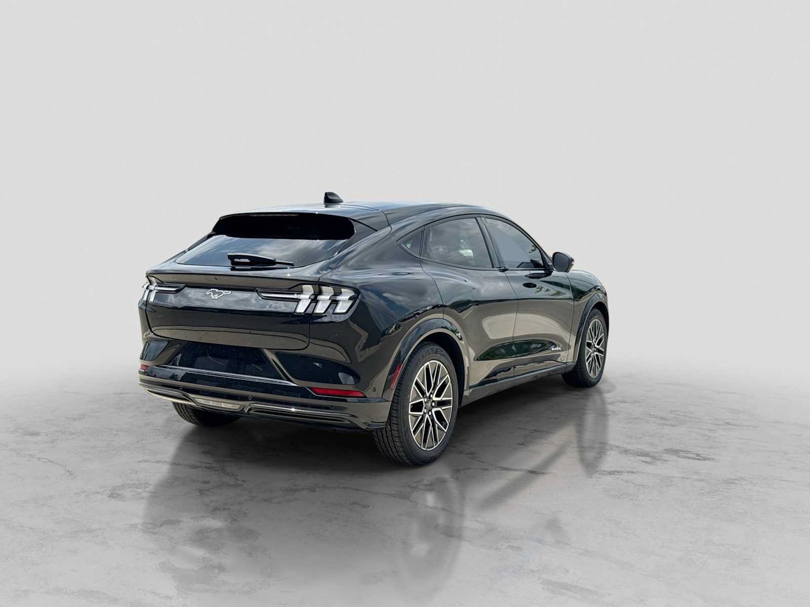 Certified 2024 Ford Mustang Mach-E Premium AWD/4WD image 6