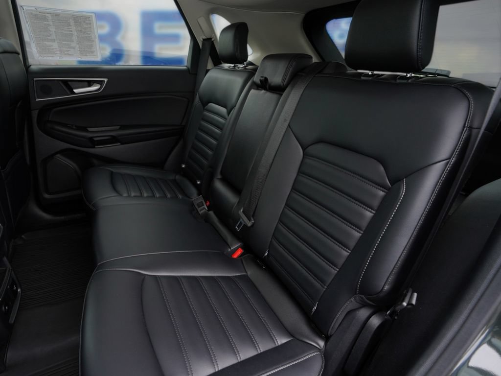 Certified 2024 Ford Edge SEL w/ Convenience Package AWD/4WD image 18