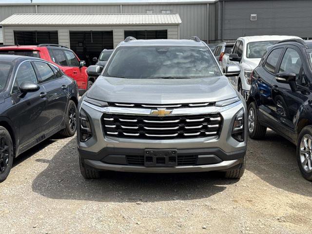 Used 2025 Chevrolet Equinox LT w/ Convenience Package II FWD image 2
