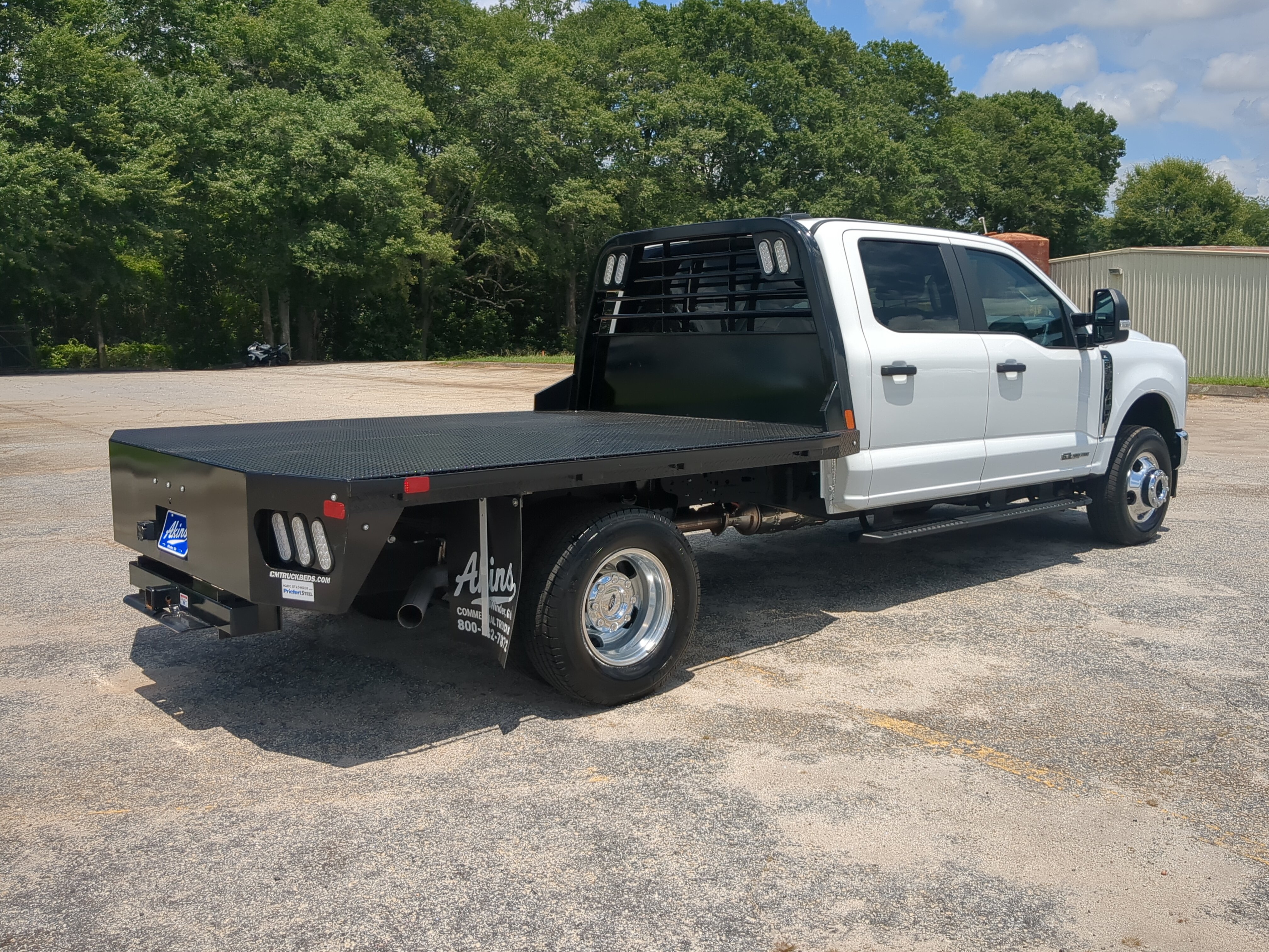Certified 2025 Ford F350 XL w/ XL Chrome Package AWD/4WD image 3