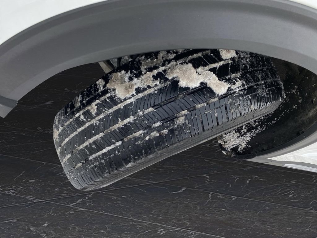 Certified 2025 Ford Explorer Platinum image 55