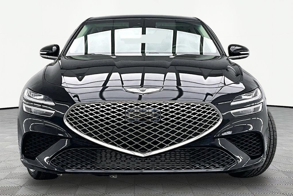 Used 2022 Genesis G70 3.3T AWD/4WD image 3