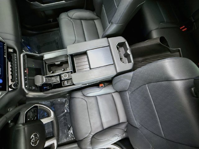 Used 2024 Toyota Tundra Platinum AWD/4WD image 23