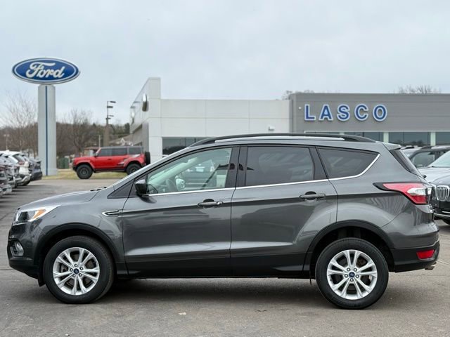 Certified 2018 Ford Escape SE w/ SE SYNC Package image 45