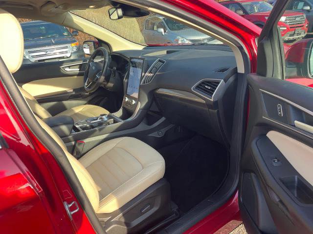 Certified 2023 Ford Edge SEL w/ Convenience Package image 7