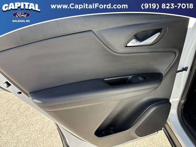 Used 2025 Chevrolet Blazer LT AWD/4WD image 17