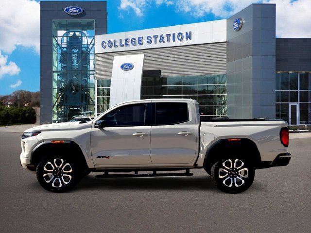 Used 2026 GMC Canyon AT4 w/ Nightfall Essentials Package AWD/4WD image 4