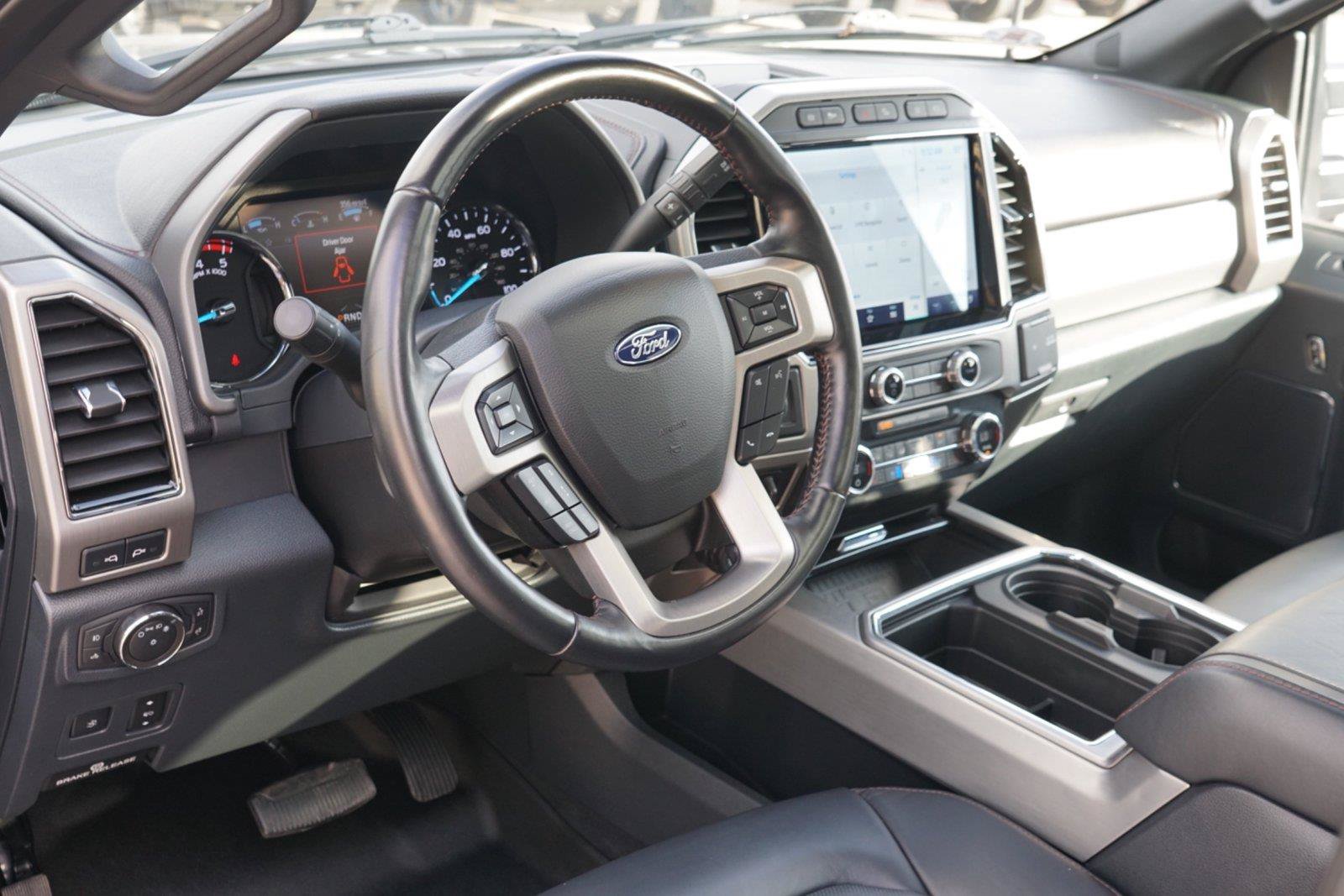 Certified 2022 Ford F350 Platinum w/ Tremor Off-Road Package AWD/4WD image 9