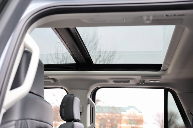 Certified 2025 Ford Expedition Platinum w/ Driver's Package image 20