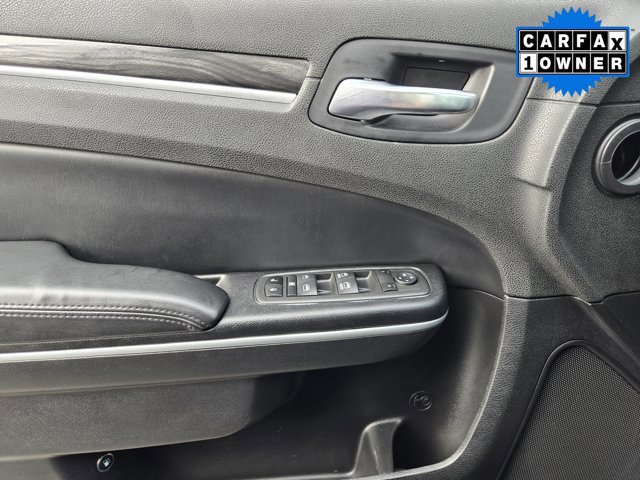 Used 2022 Chrysler 300 Touring image 20