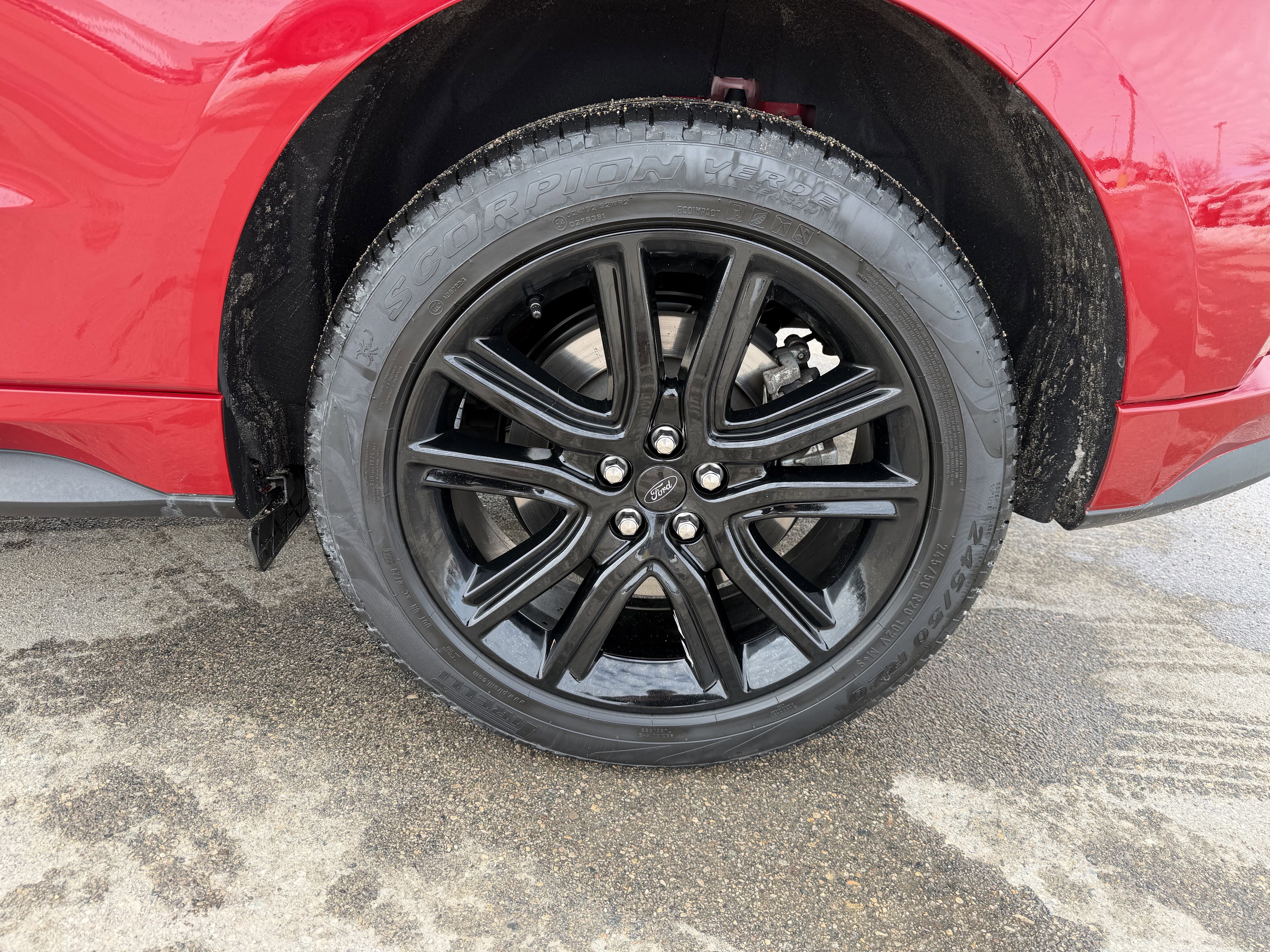 Certified 2024 Ford Edge ST-Line w/ Class II Trailer Tow Package image 21