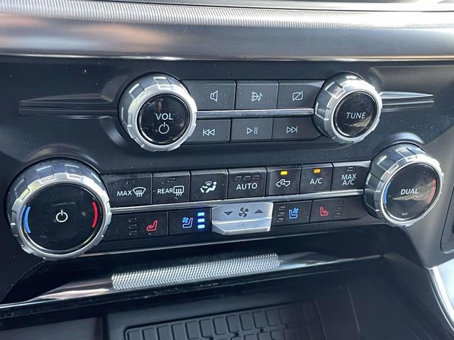 Certified 2023 Ford F150 Raptor w/ Raptor Carbon Fiber Package AWD/4WD image 23